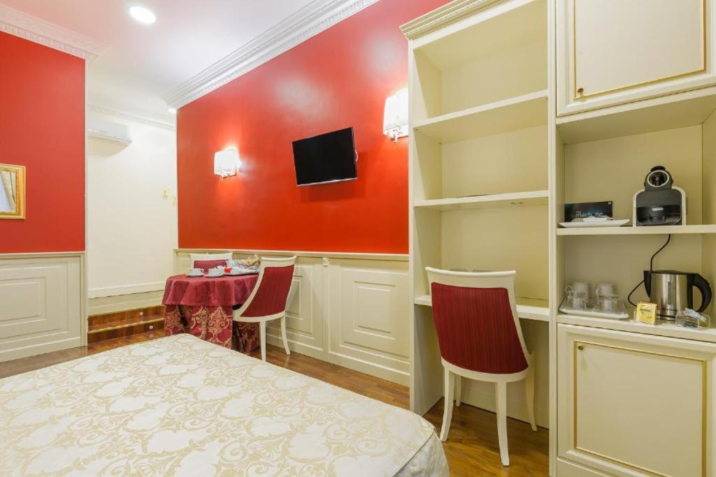 Dimora Frattina Hotel Рим Екстериор снимка