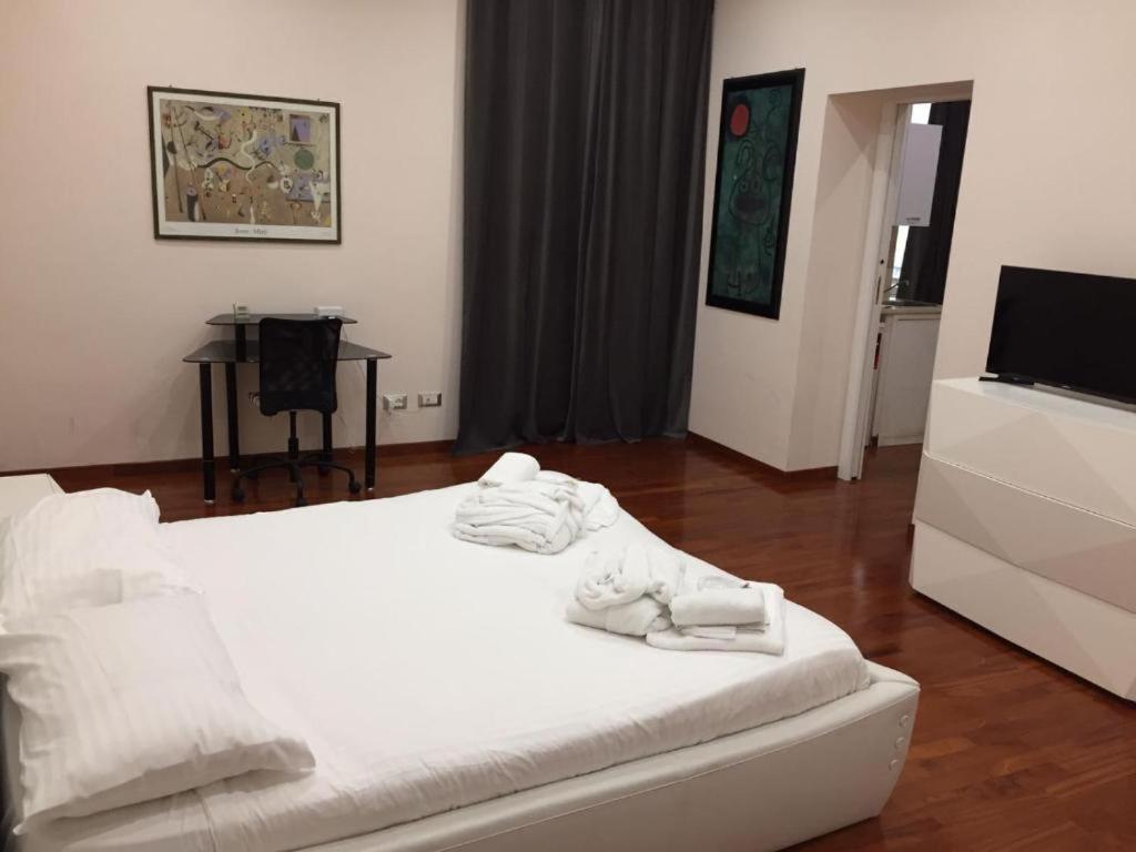 Dimora Frattina Hotel Рим Екстериор снимка